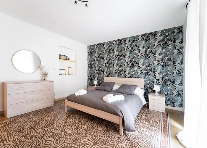 Historic Center Apartment - Catania Stays